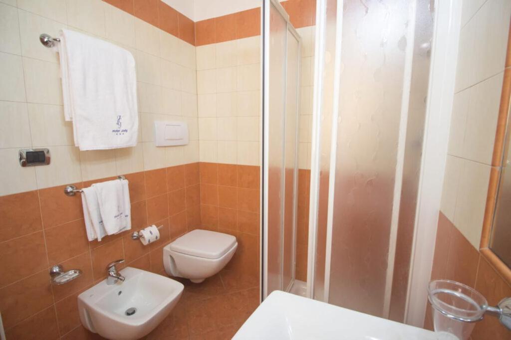 Hotel Jolly Modugno Esterno foto